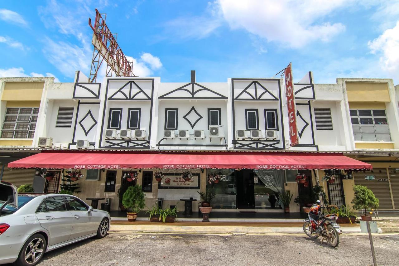 Rose Cottage Hotel Taman Daya Johor Bahru Extérieur photo