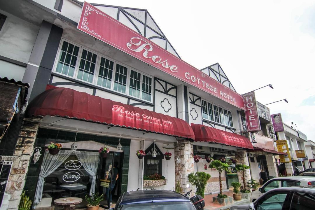 Rose Cottage Hotel Taman Daya Johor Bahru Extérieur photo