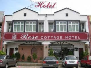 Rose Cottage Hotel Taman Daya Johor Bahru Extérieur photo